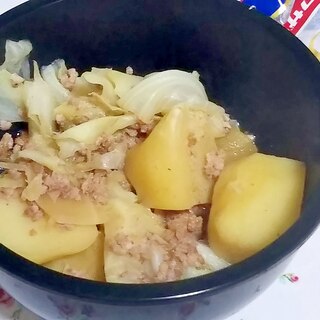 豚ひき肉とキャベツで簡単肉じゃが風